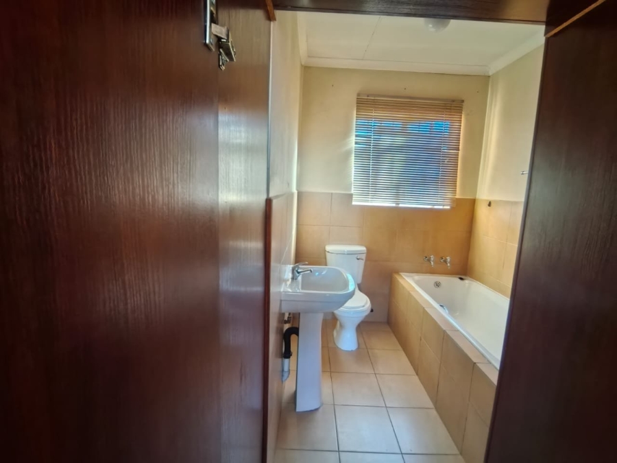 3 Bedroom Property for Sale in Mandela View Free State